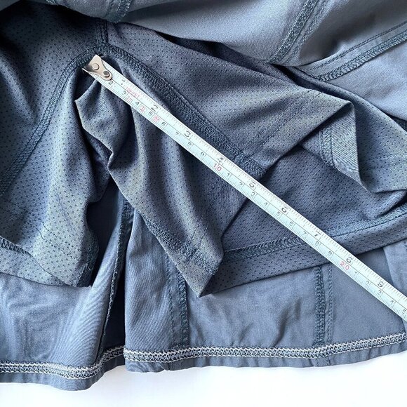 Title Nine Gray Swingtastic Skort 17" Size 2 Built-in Shorts Zip Pockets UPF 50+ - Picture 10 of 10